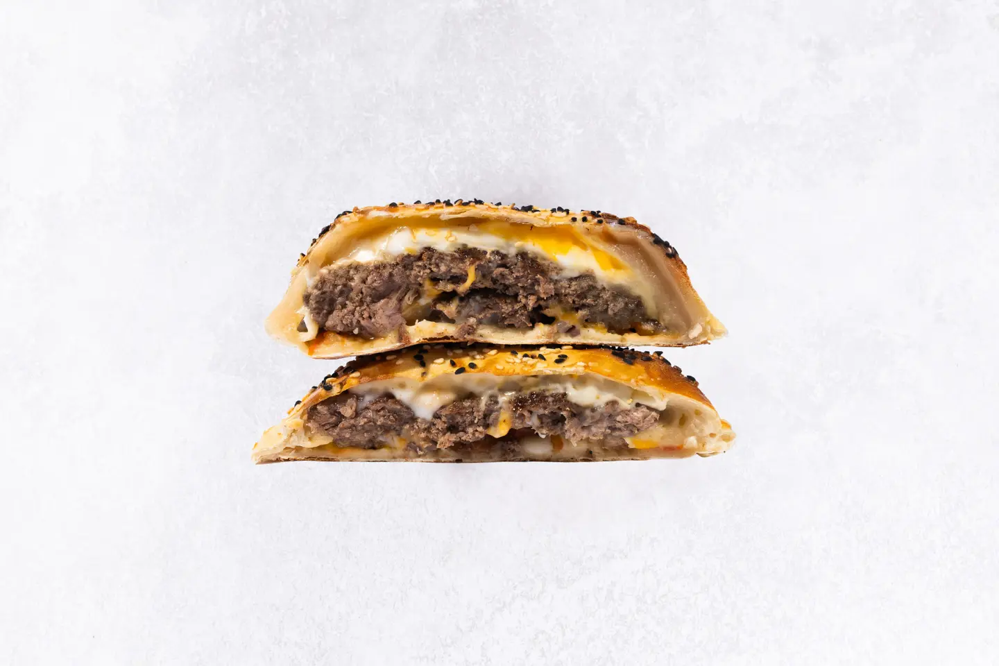 فطيرة دبل برجر لحم