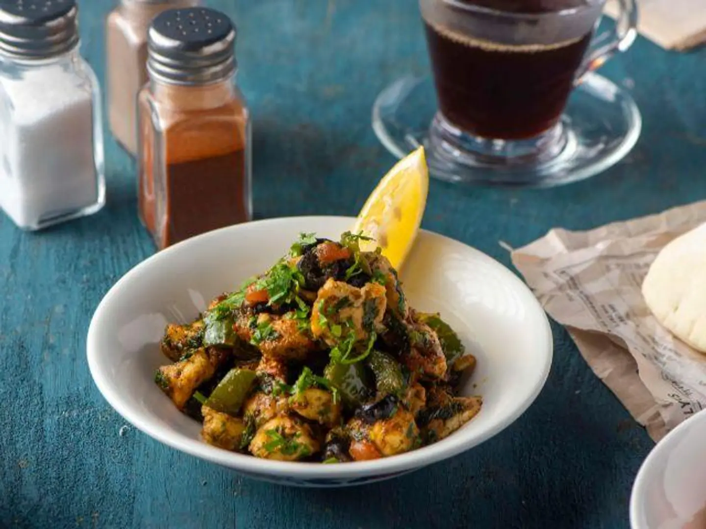 Halloumi Sauté With Vegetables And Za'atar