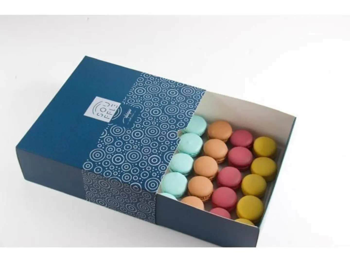 Macaron Box ( 20 Pieces)