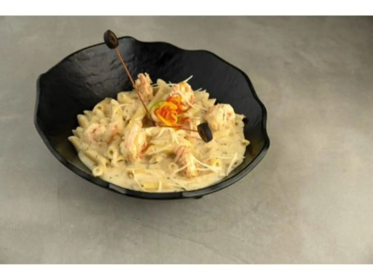 Shrimp Pasta With White Sauce