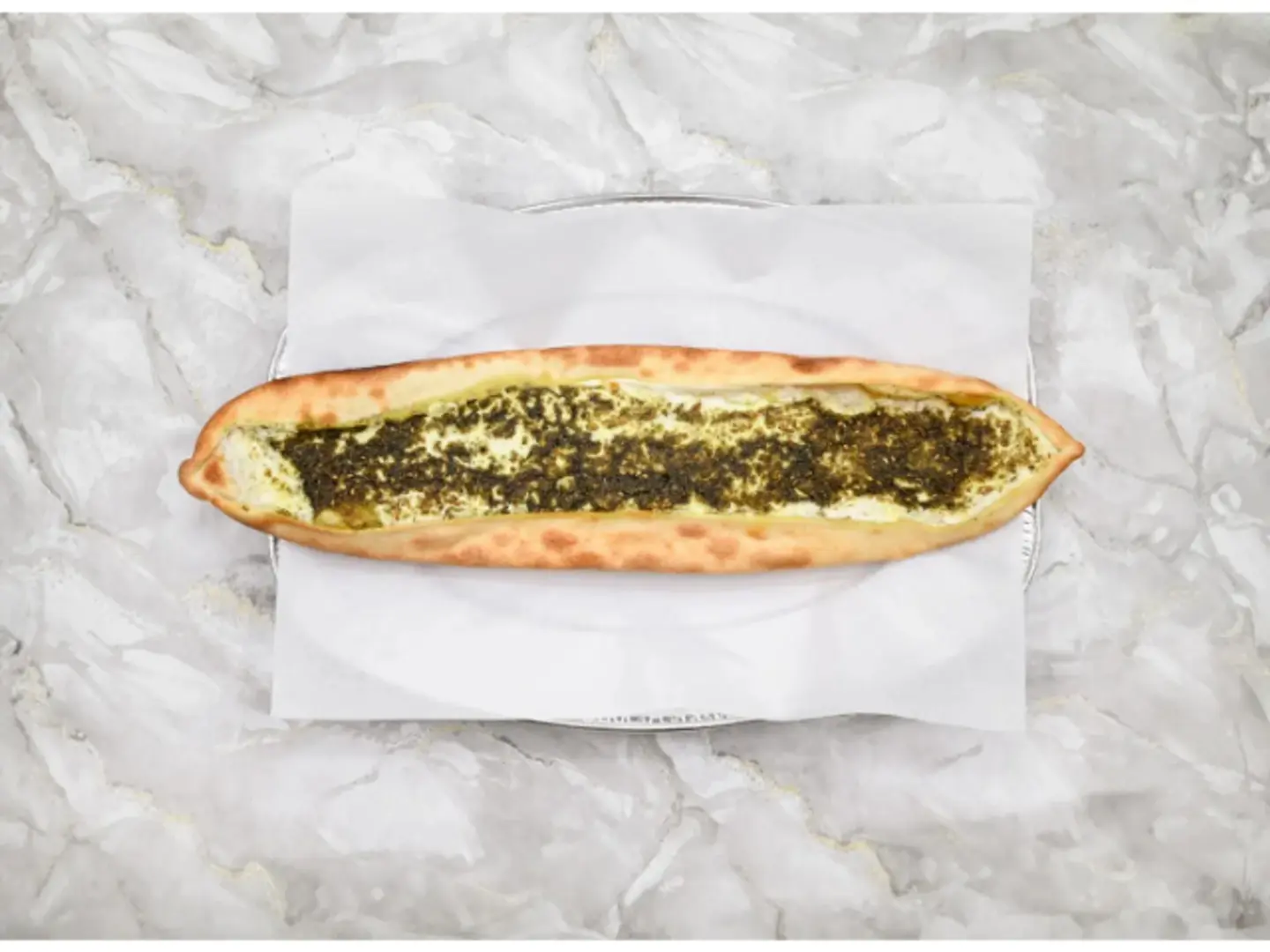 فطيرة لبنه مع زعتر