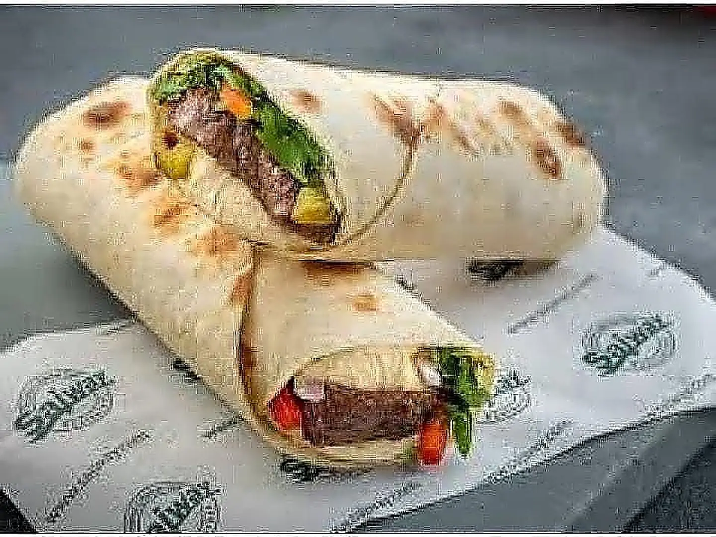 ساندويتش خبز الصاج كبير