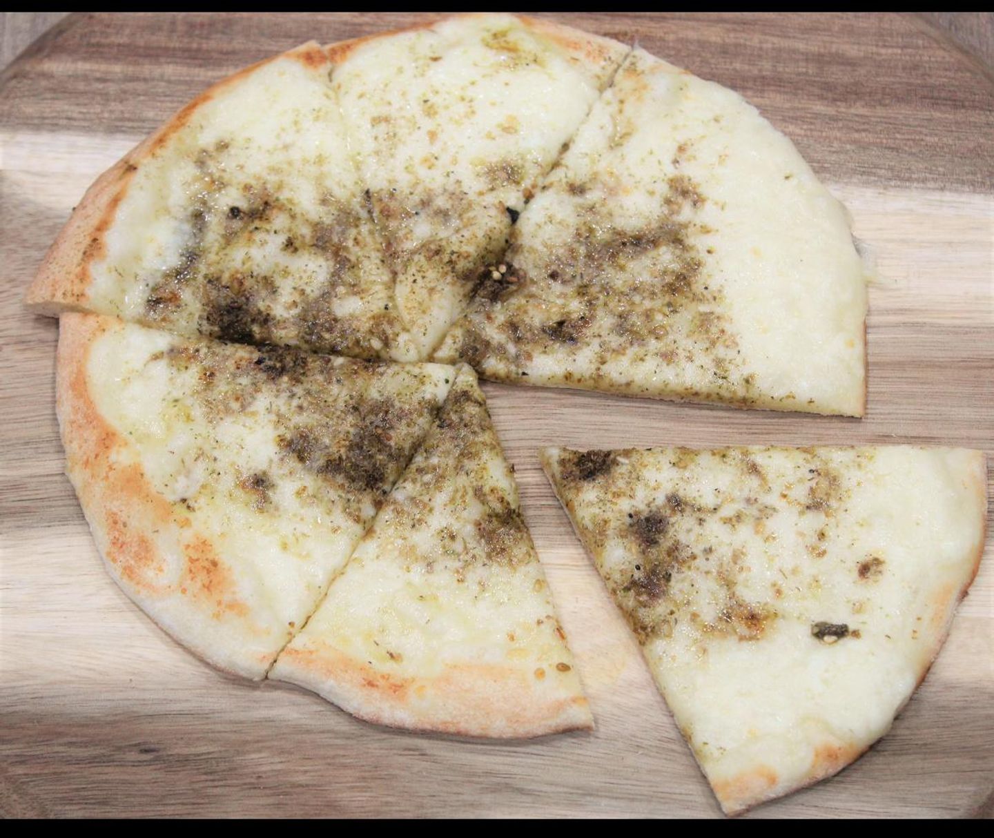 زعتر بالجبن