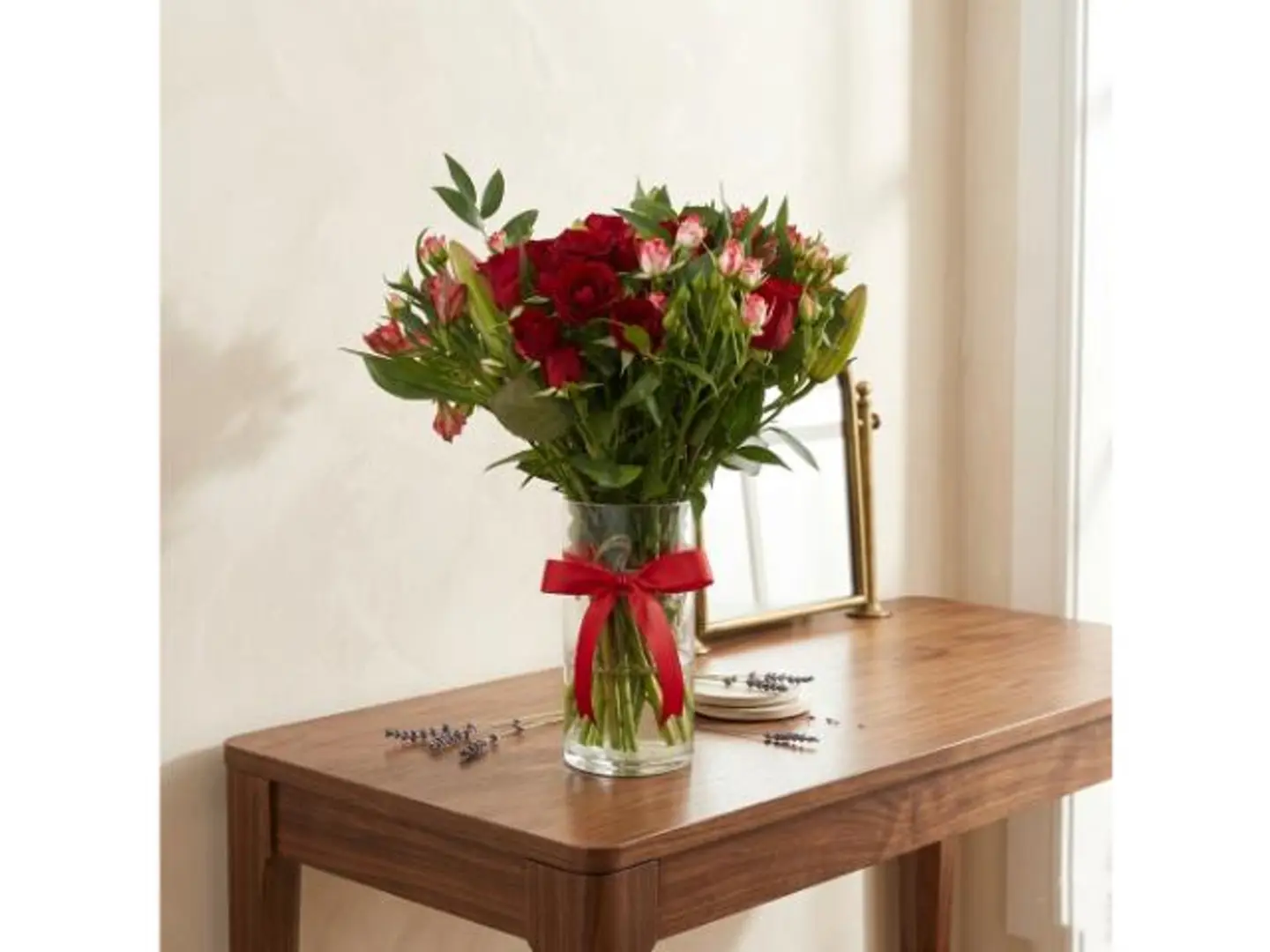 Red Pink Baby Rose Vase