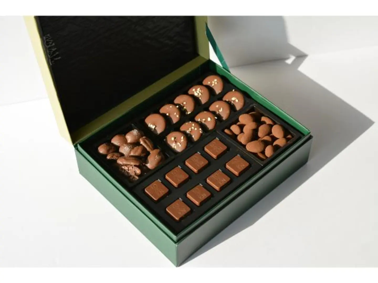 Belgian Chocolate Box With Assorted Fillings 9