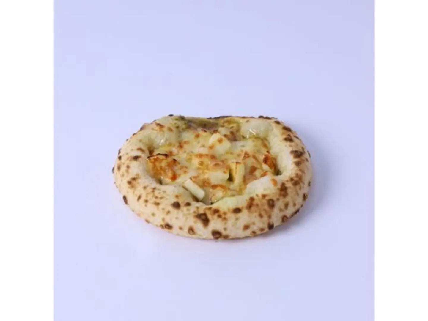 Pesto Halloumi Pizza