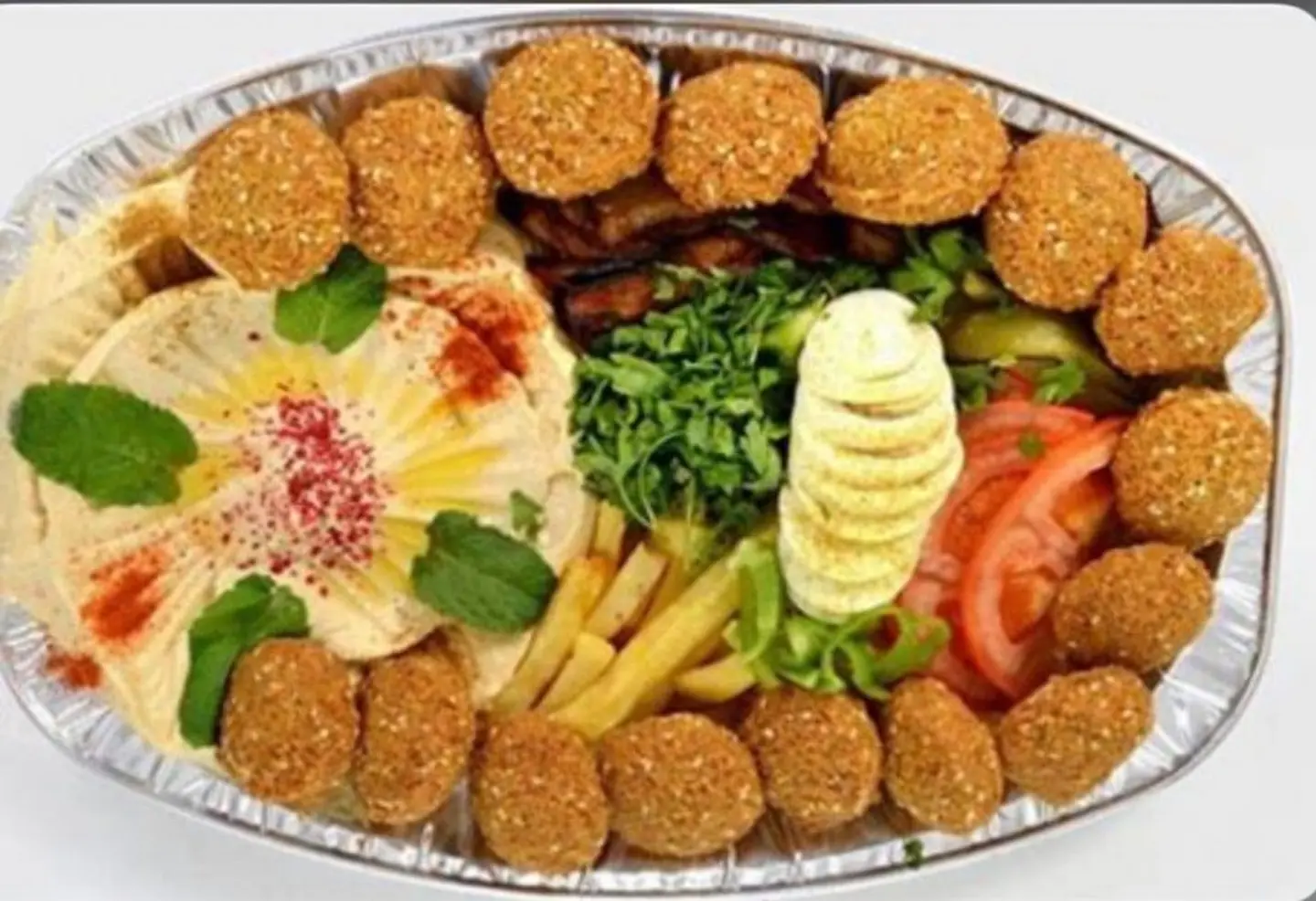 صحن فلافل مشكل وسط