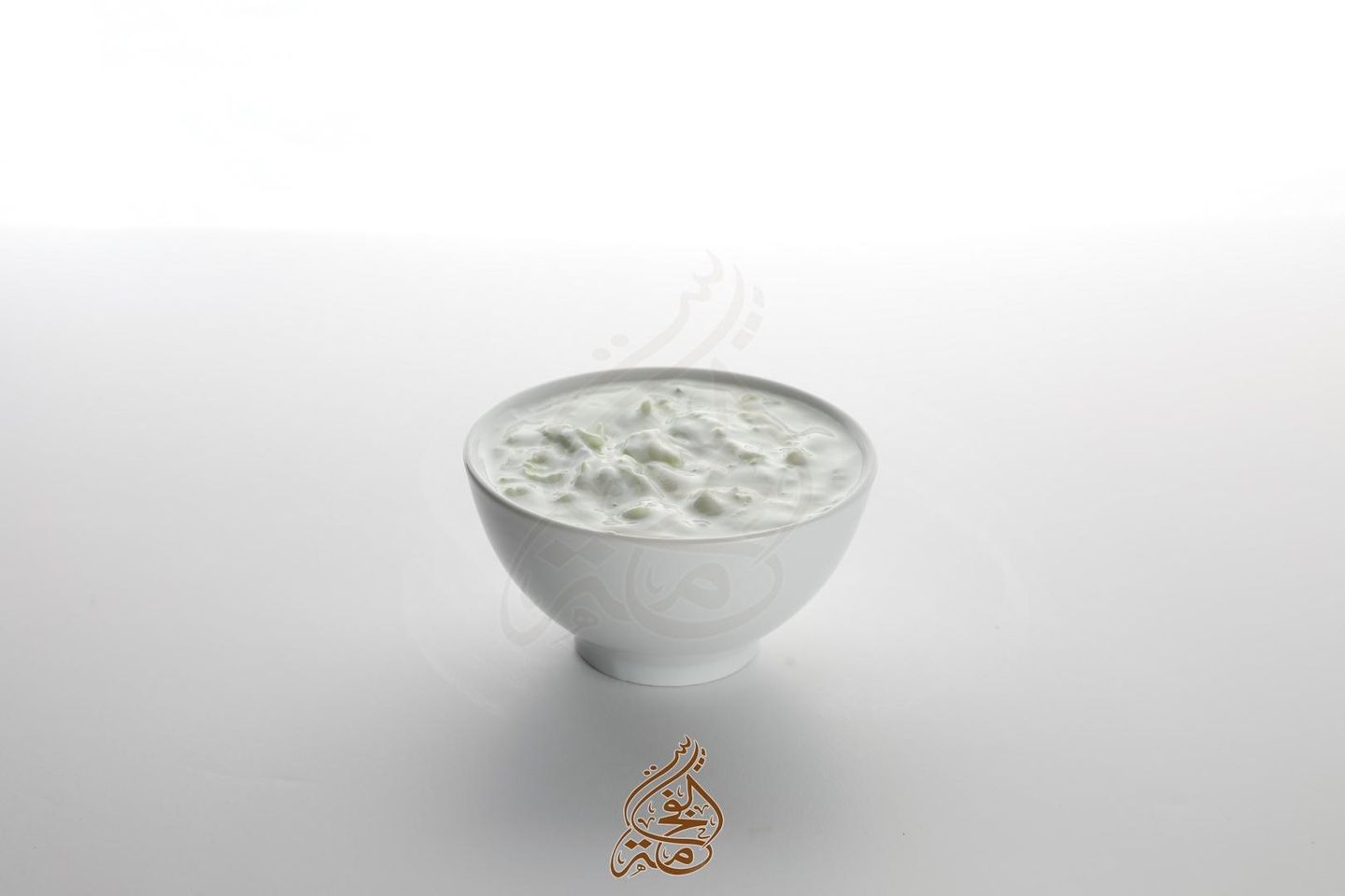 سلطة خيار ولبن