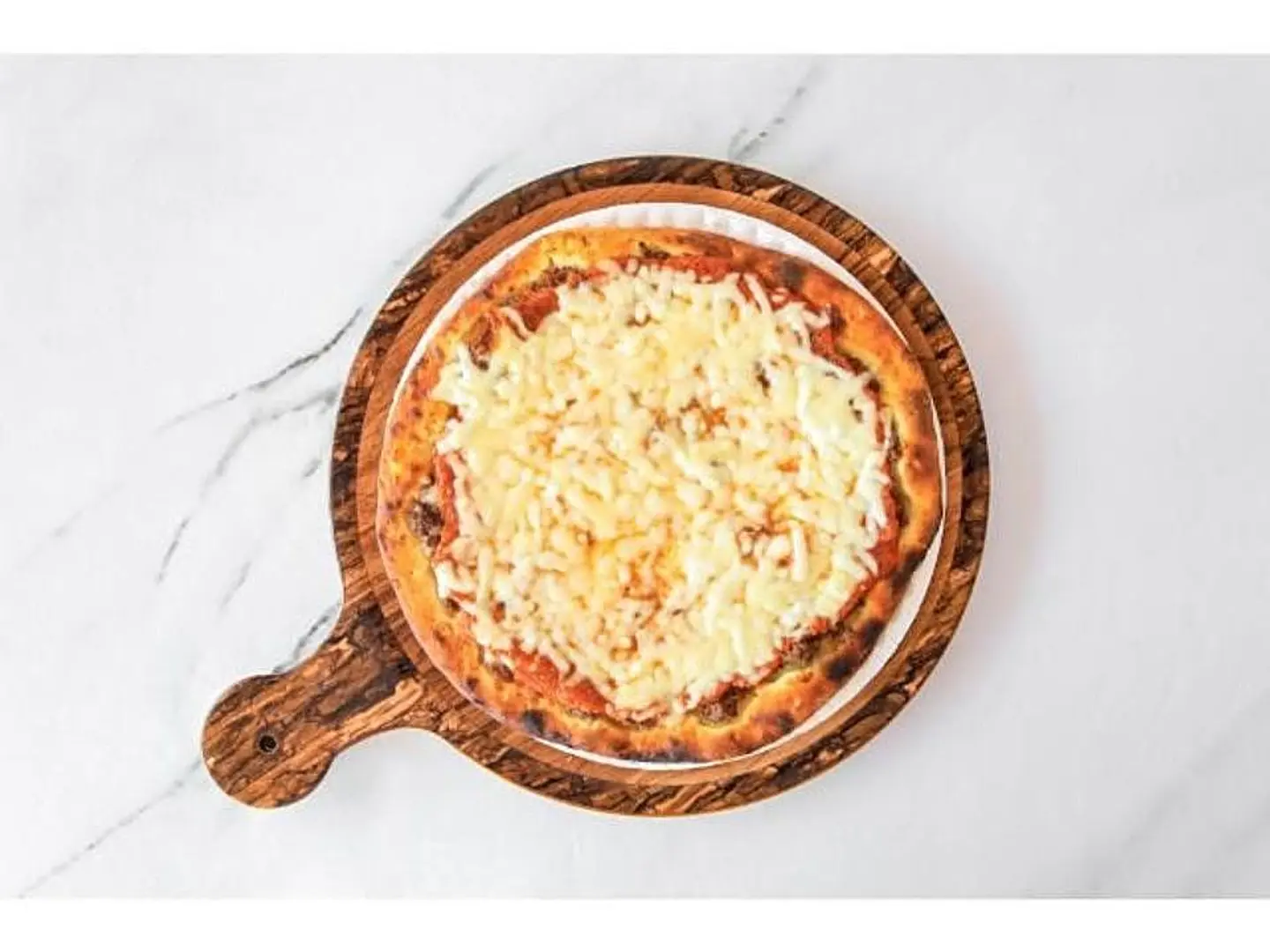 منقوشة محمرة جبن