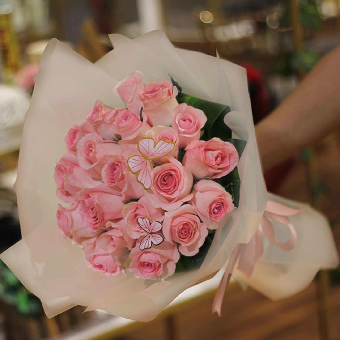 B23   Pink Rose Bouquet