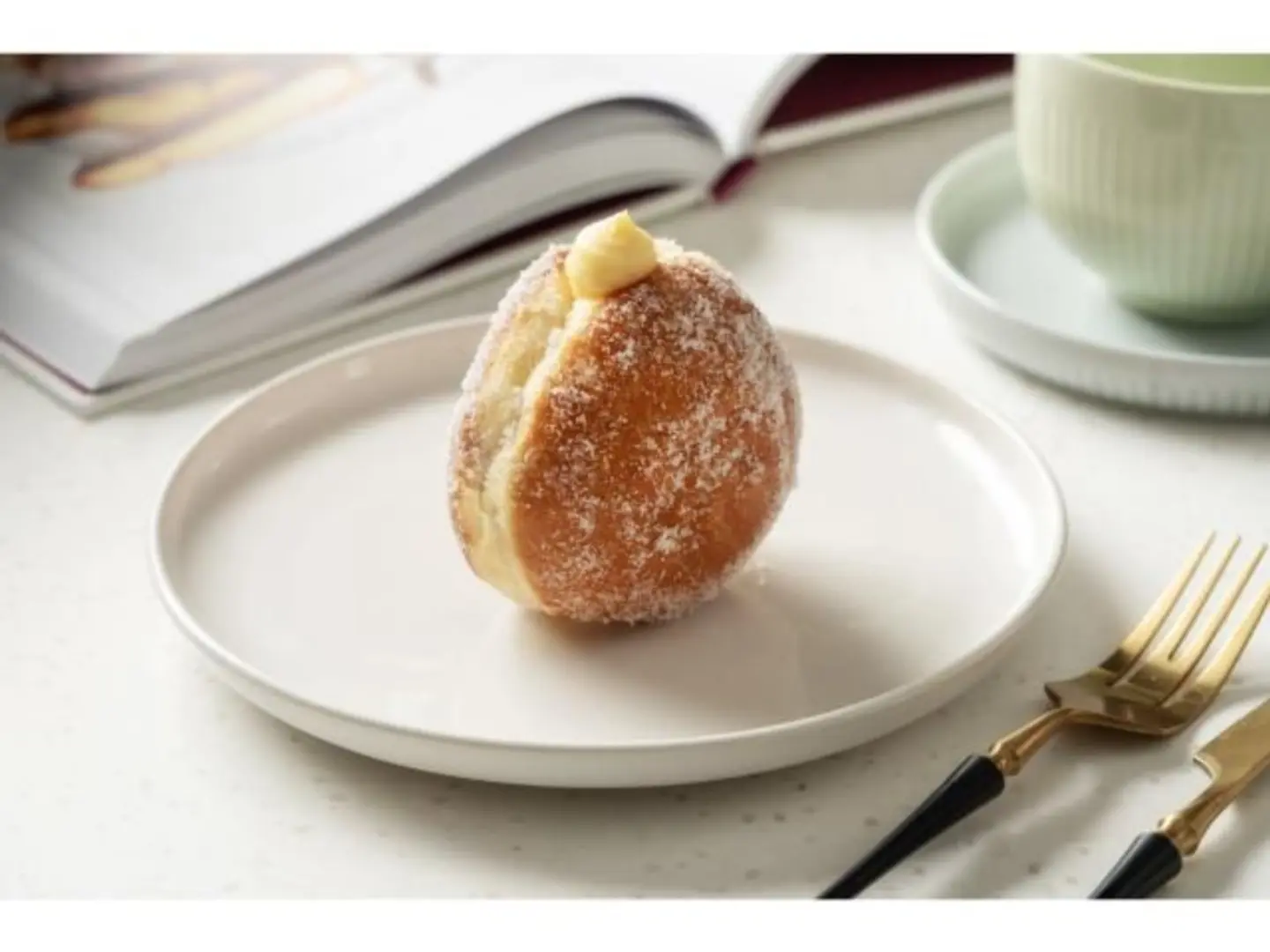 دونات كاسترد