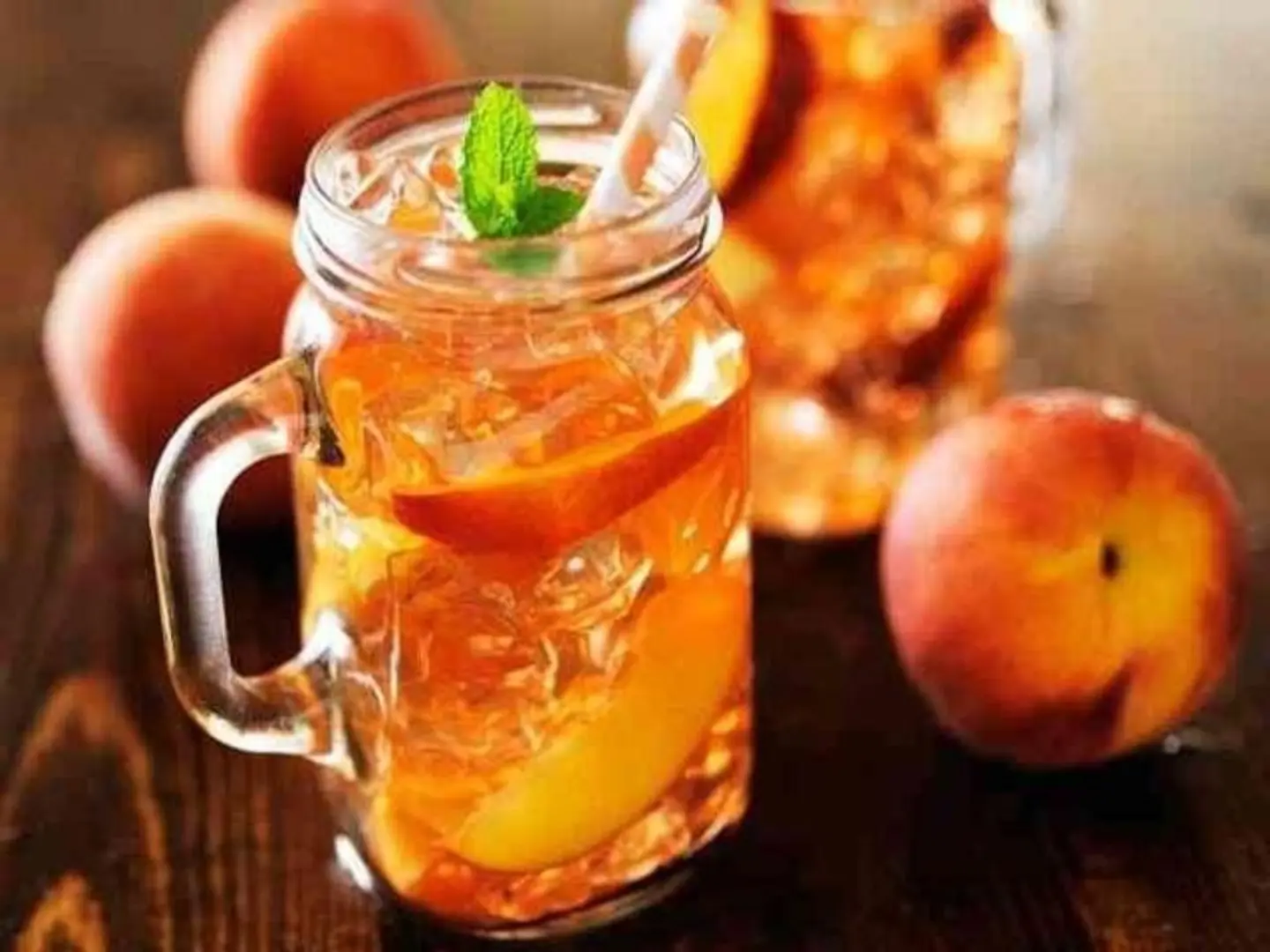 Large Iced Peach Tea