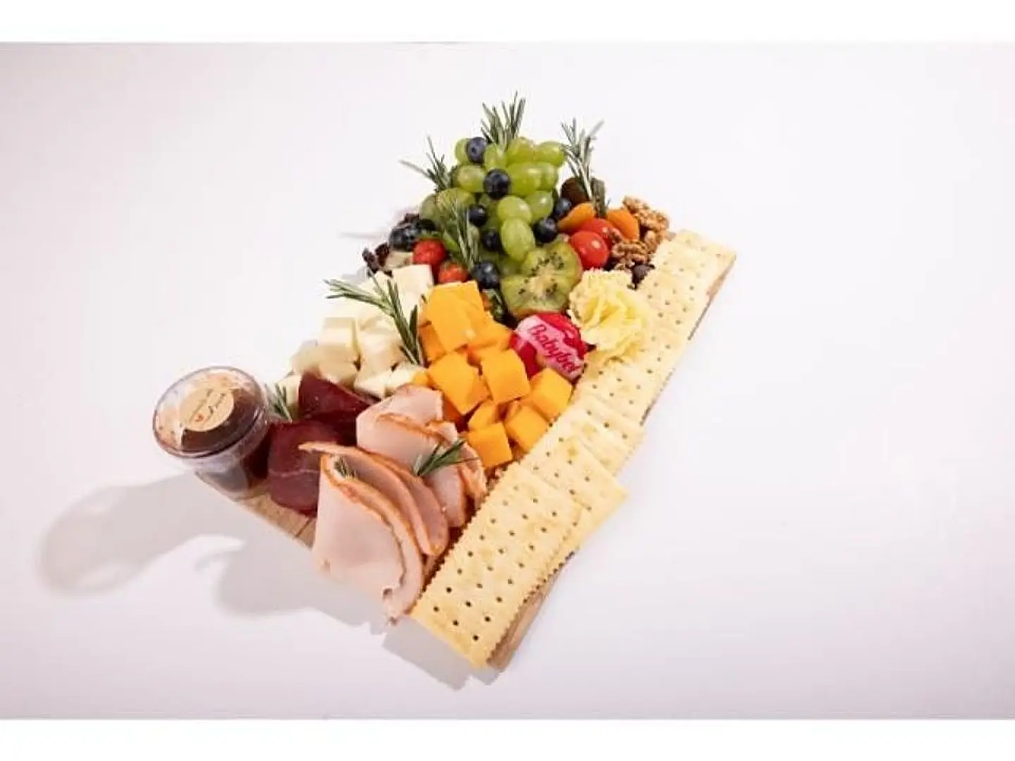 Medium Cheese Platter For 3 4 People.
