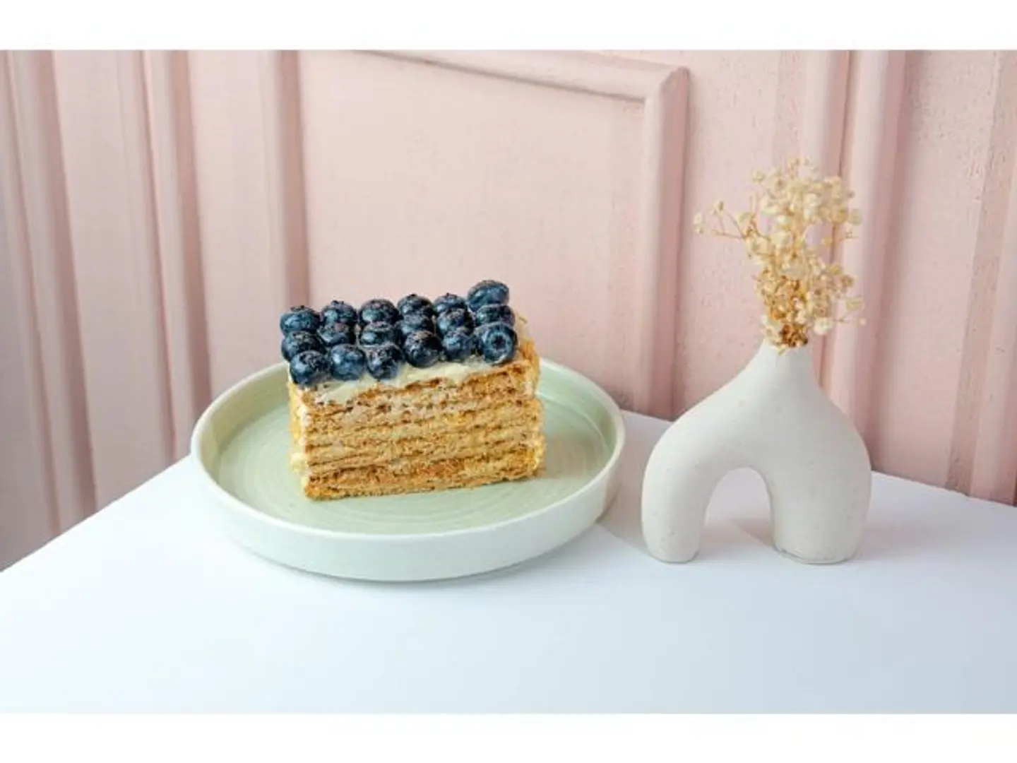 Napoleon Berry Cake