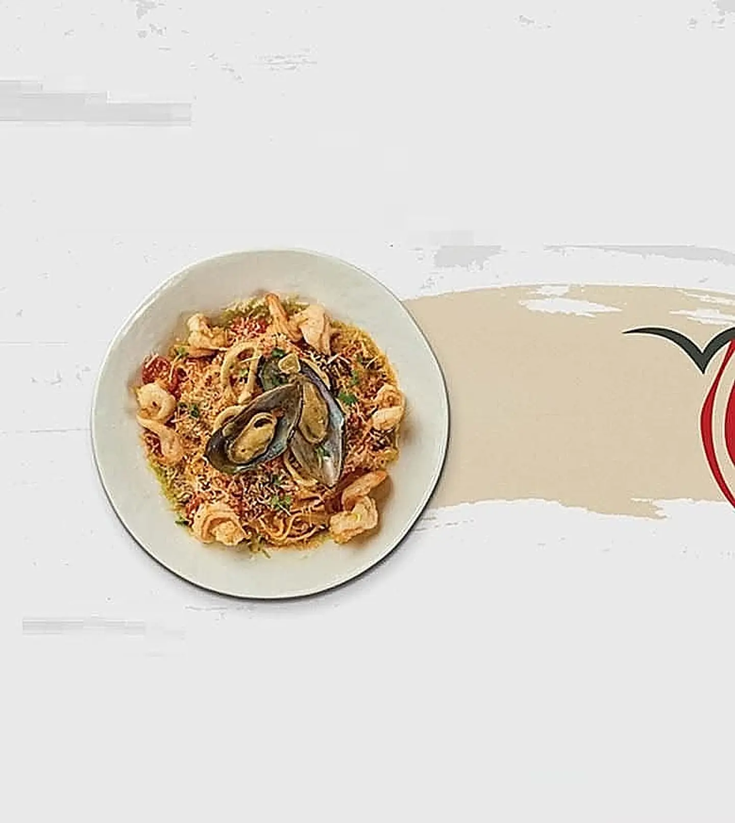 تيغاتيلي بالمأكولات البحرية