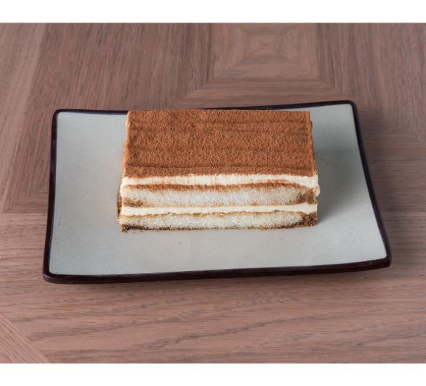 Tiramisu Cake