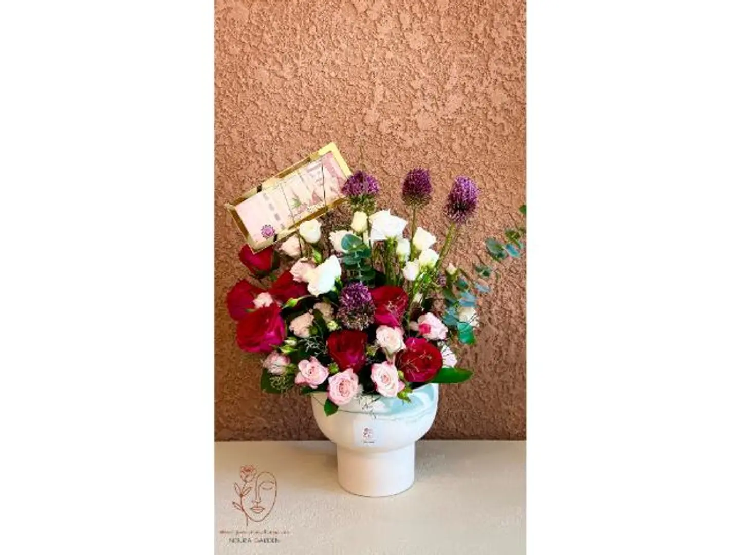 فازة البنفسج الفاخرة