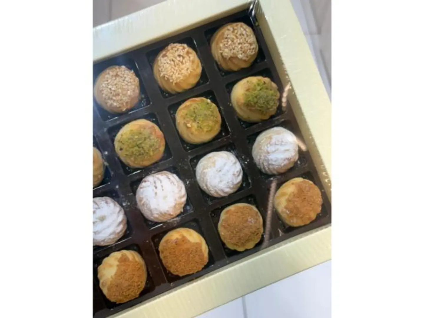 Dates Ma'amoul Hameeda