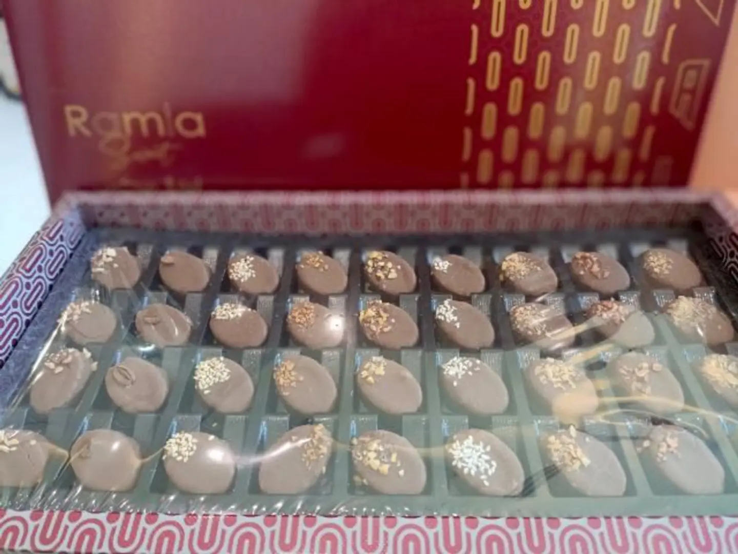 Ramia Petit Four Ofal