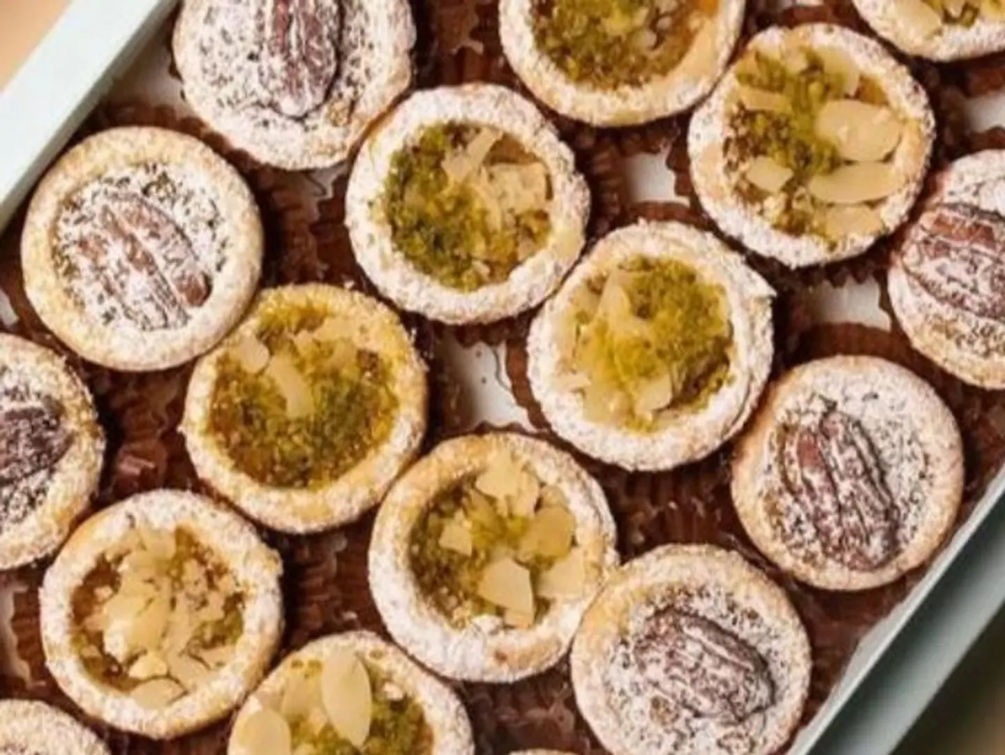 Small Apple And Pecan Tart
