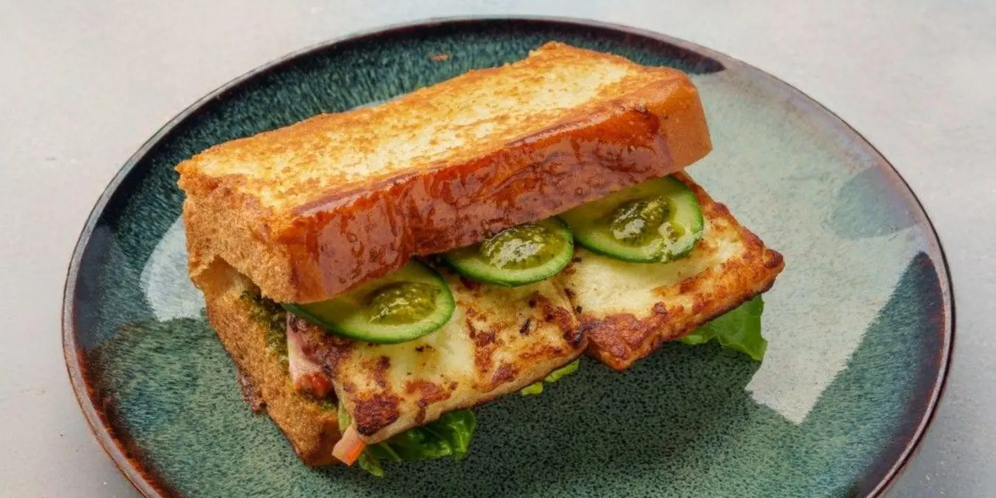 Halloumi Brioche