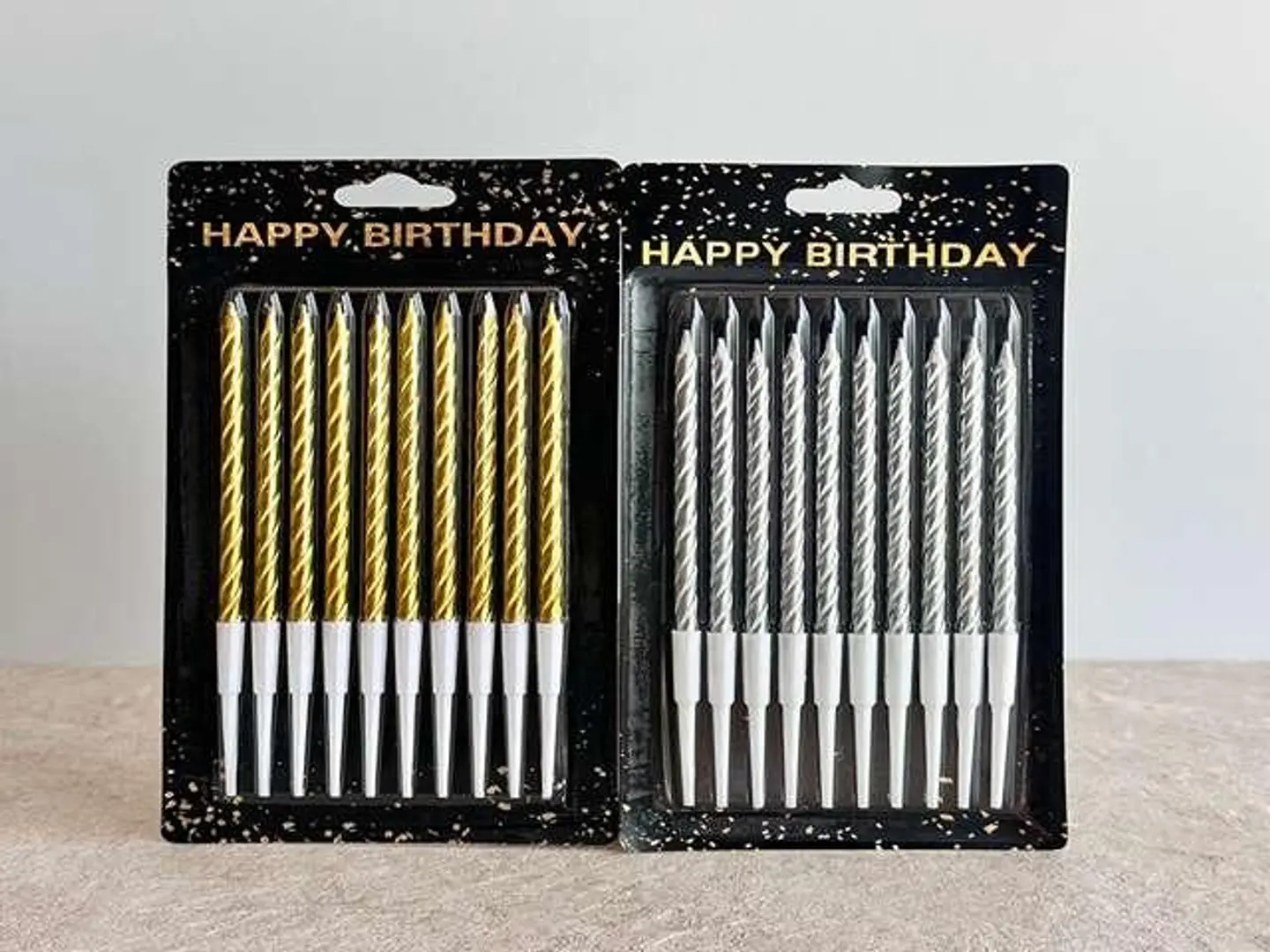 شموع عيد ميلاد مزخرفة