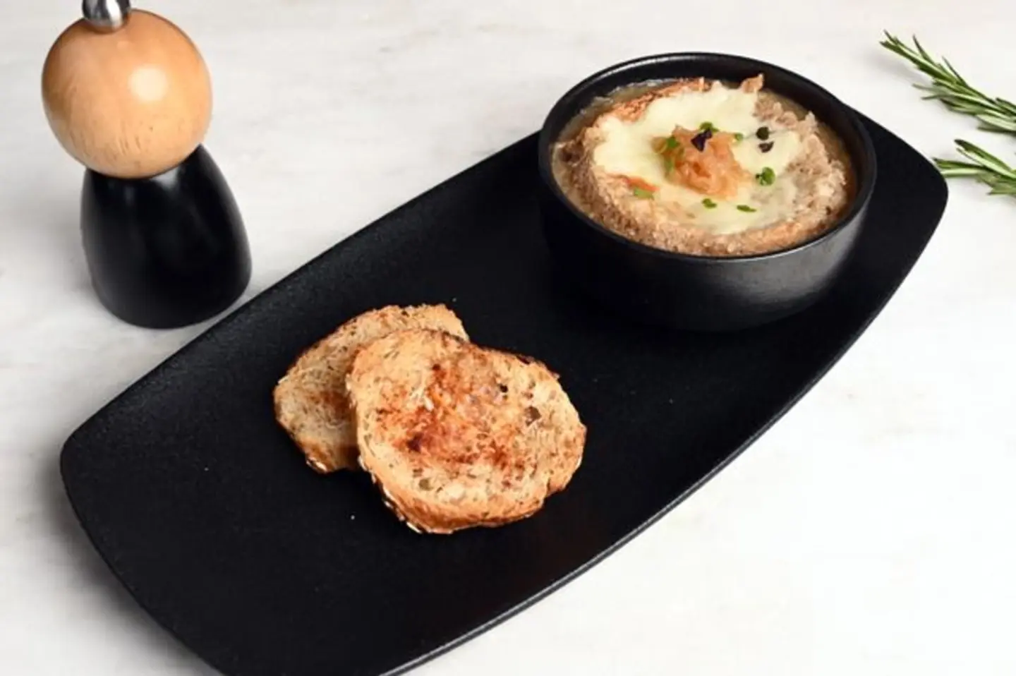 Traditional Onion Soup