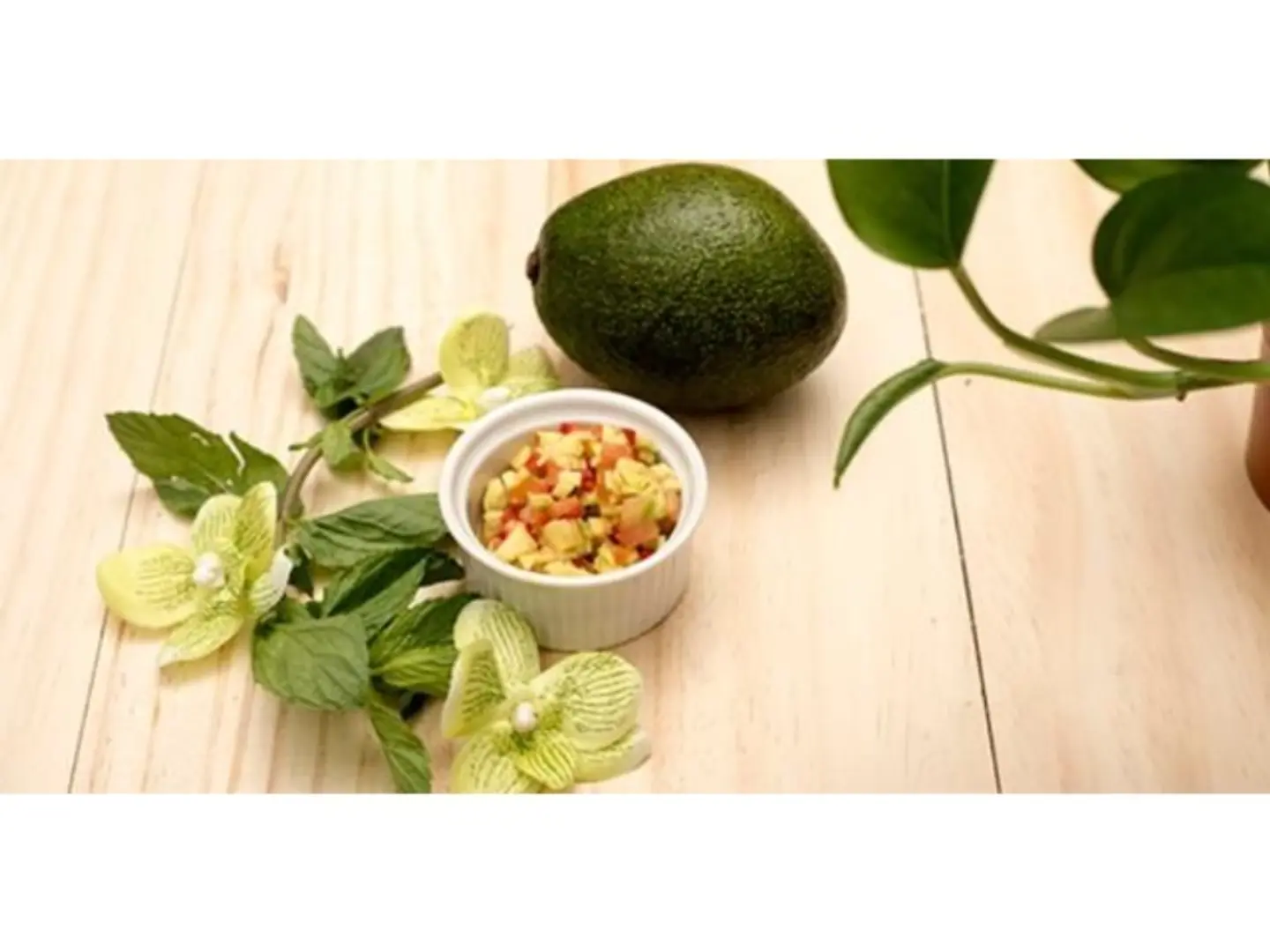 صوص افوكادو