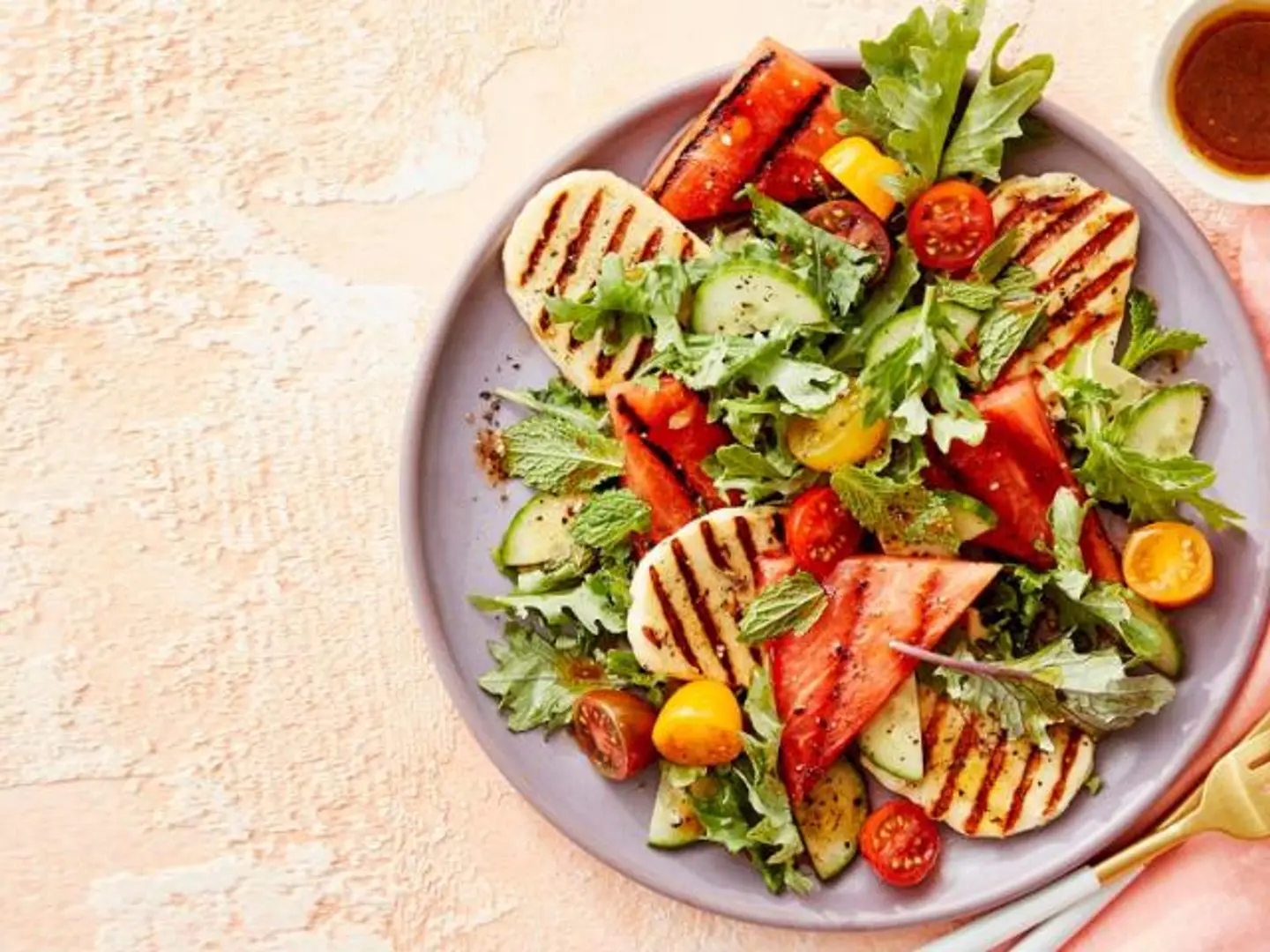 Halloumi Salad