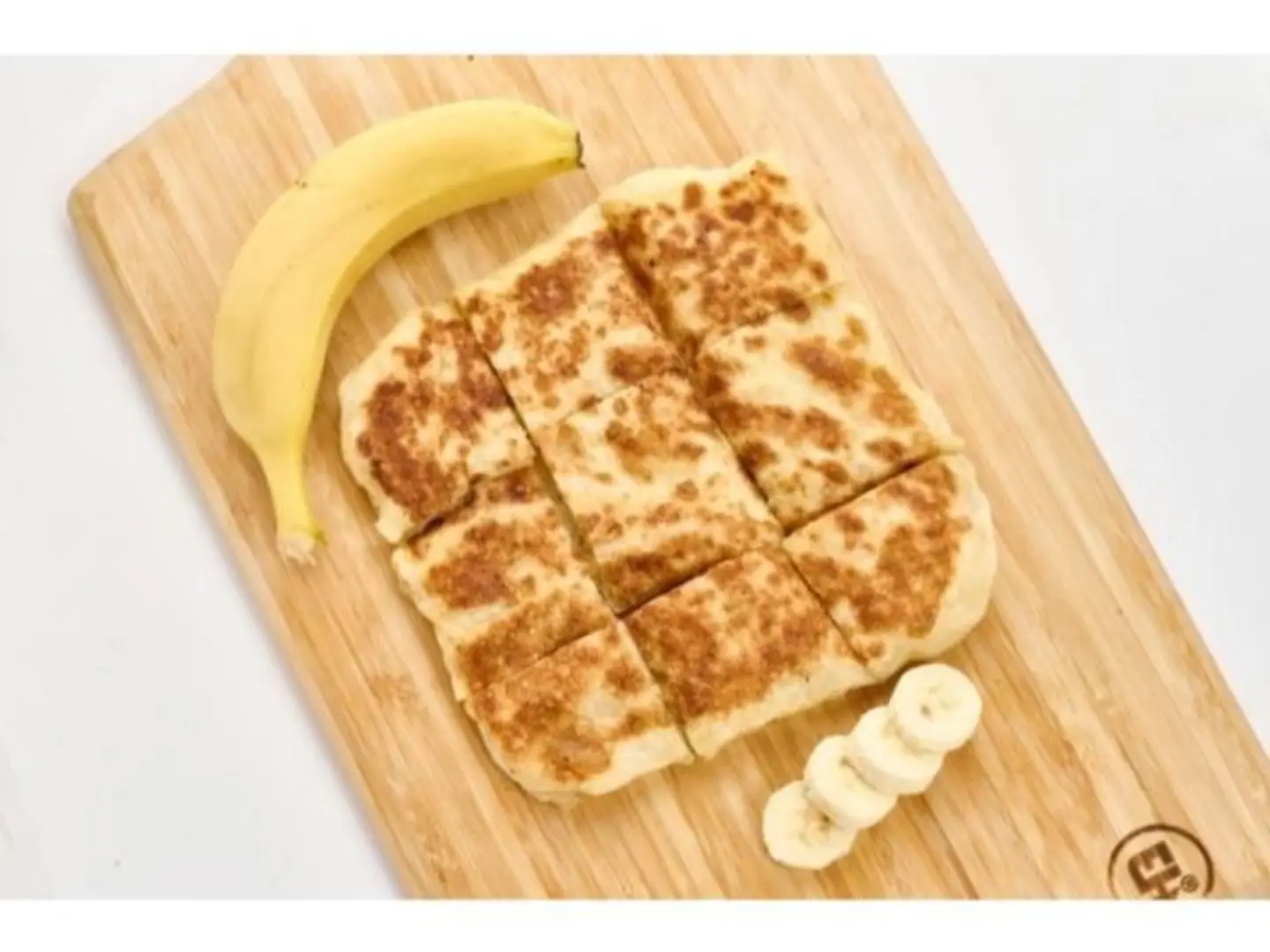 Mutabbak With Banana And Cream