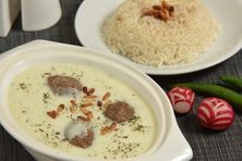 كبة لبنية مع أرز بالشعيرية