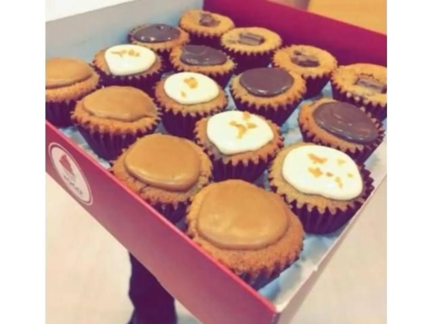 Cup Cookies Box 16 Pieces