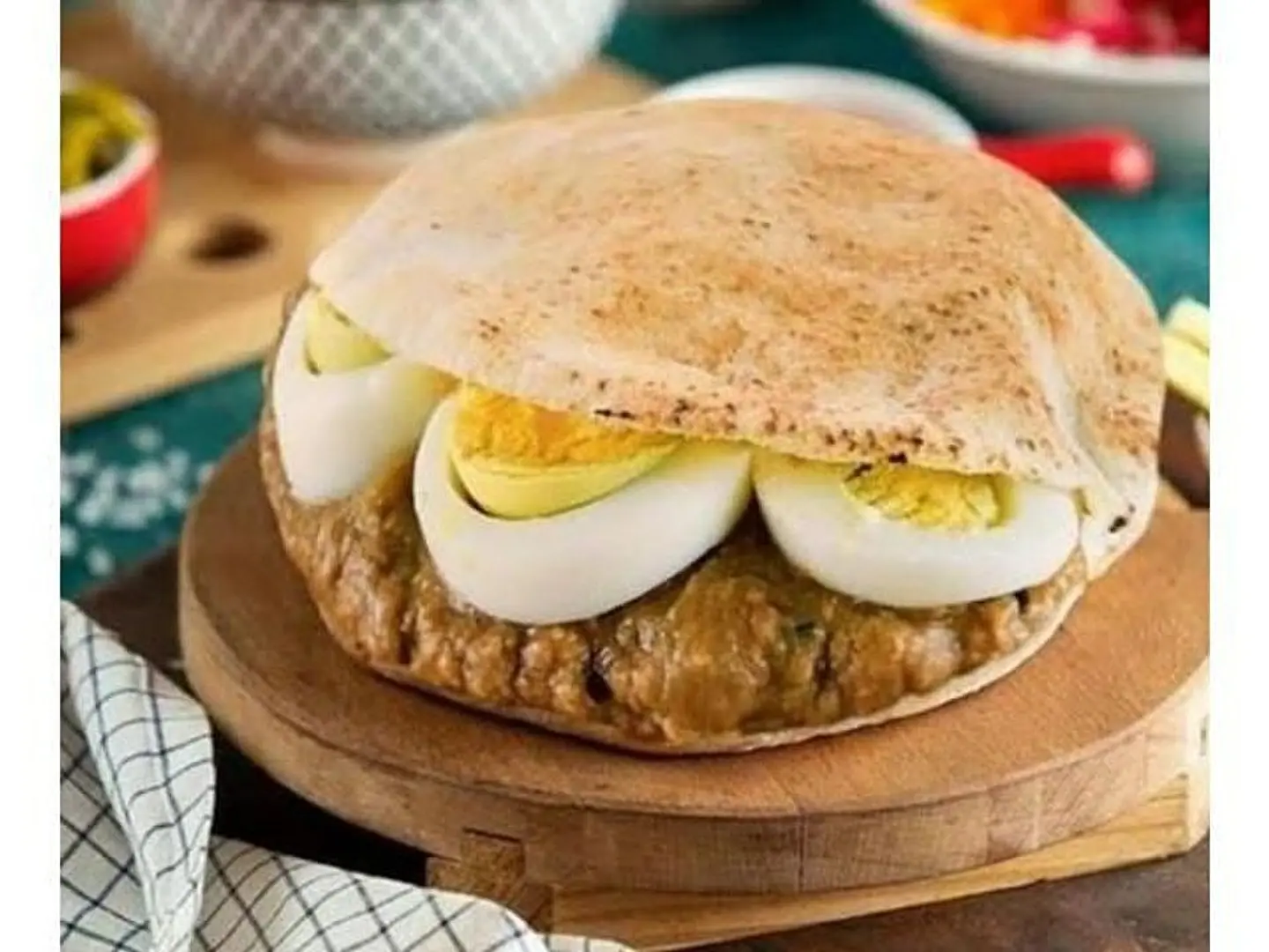 سندوتش فول بالبيض