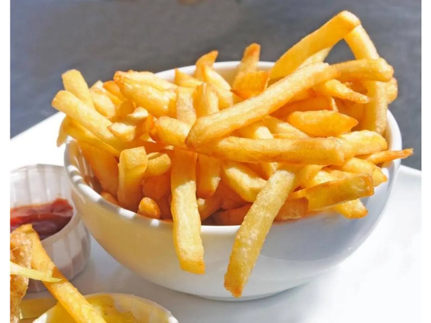 صحن بطاطس وسط