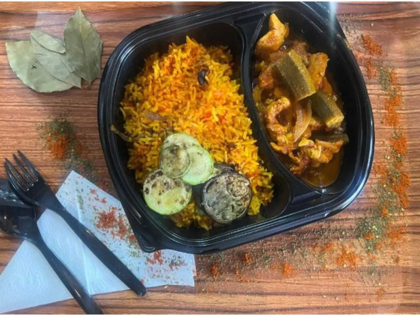 دجاج مع بامية