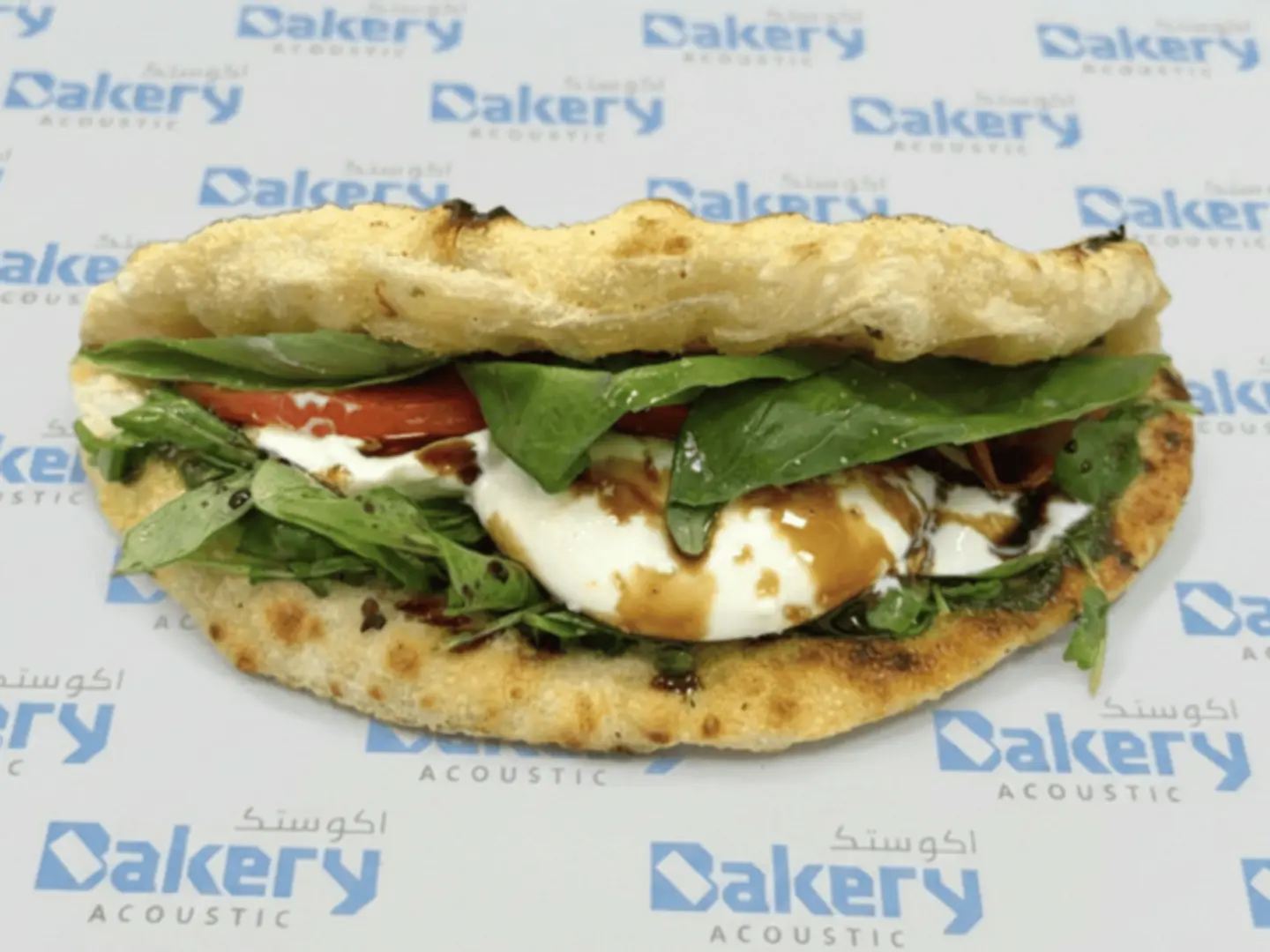 بوراتا بالطماطم