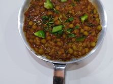 تونة بالبازلاء