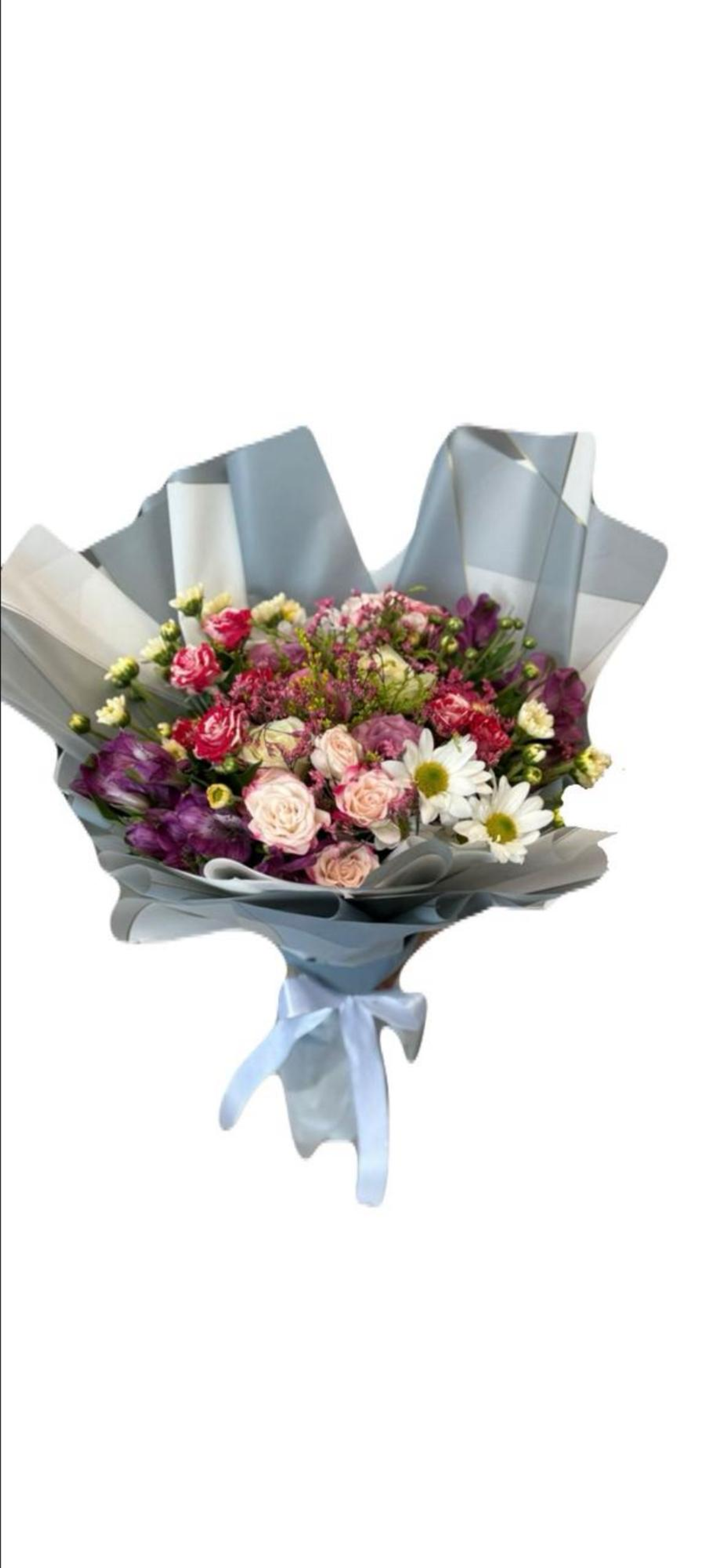 باقة التغليف الفضي مع الورد الموف