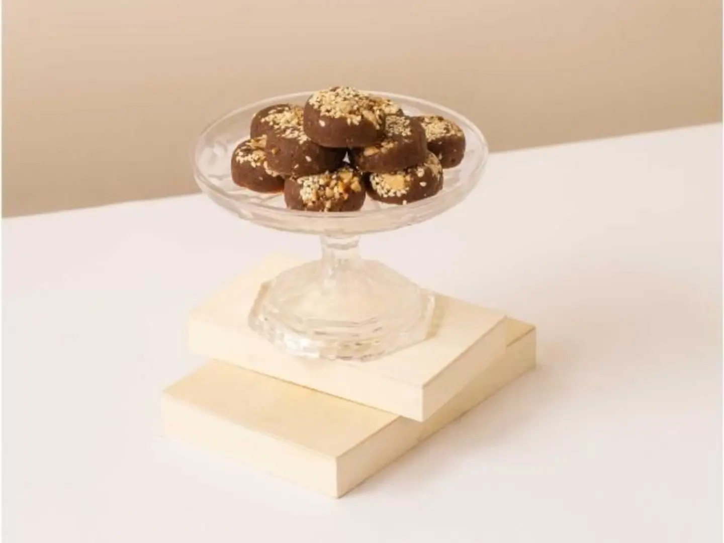 Hisa With Nuts