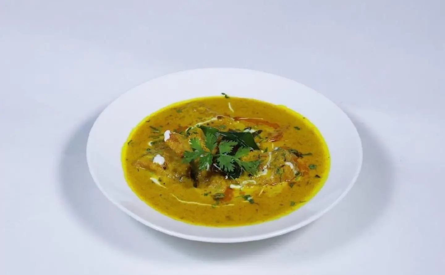 كاري السمك الغواني
