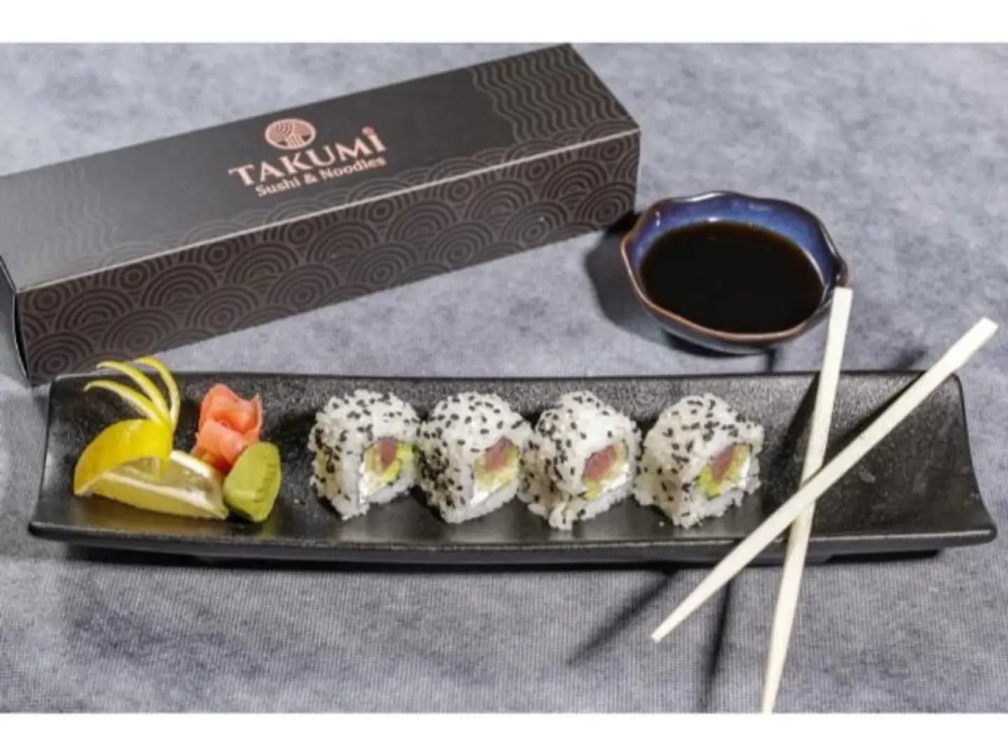 Tuna California Maki