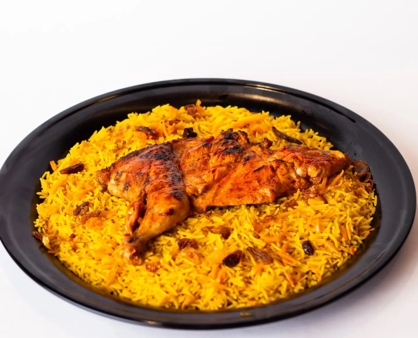 نصف دجاج عالفحم مع الأرز