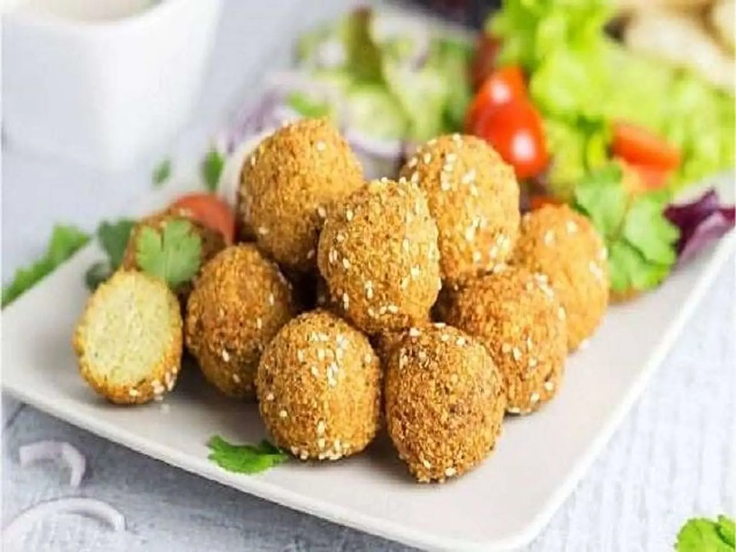 صحن فلافل مشكل