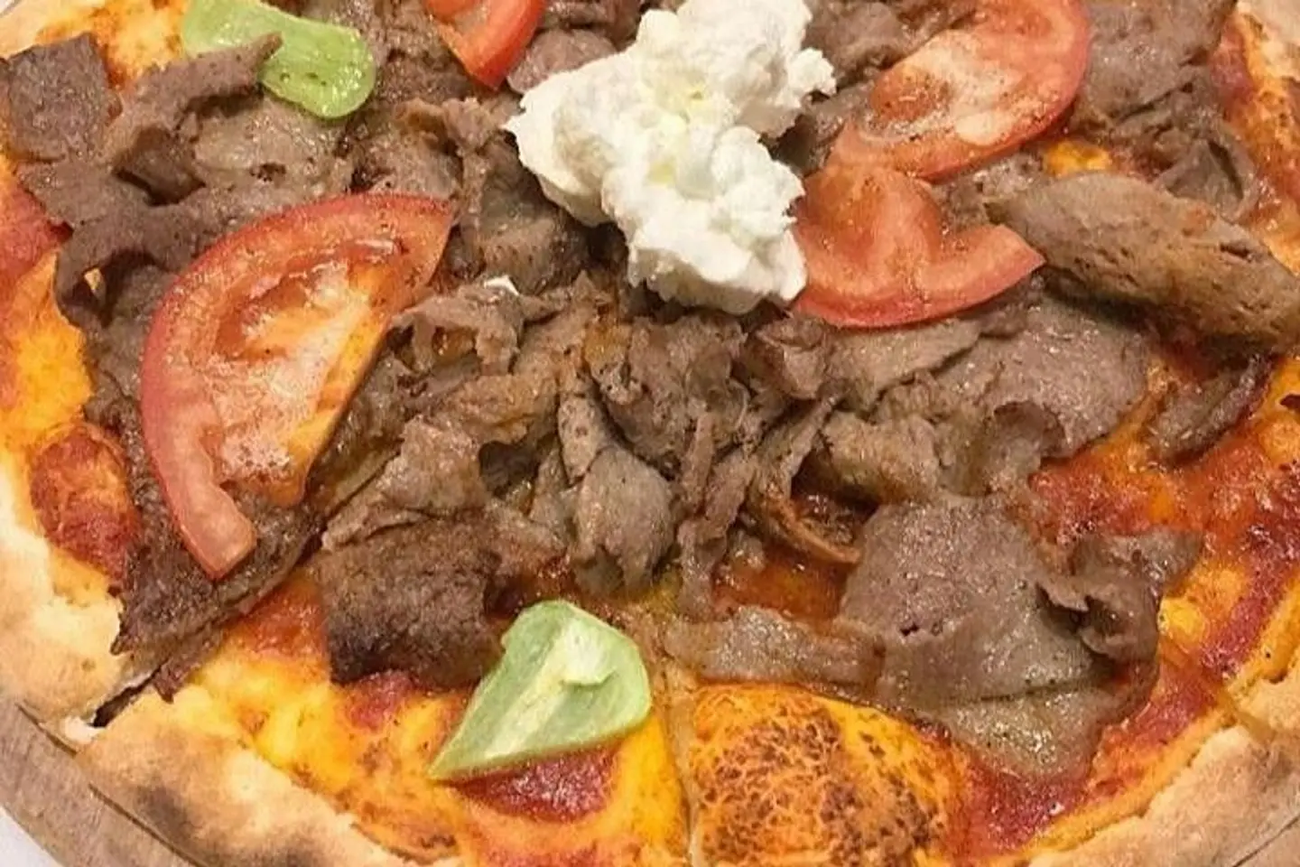 بيتزا شاورما لحم