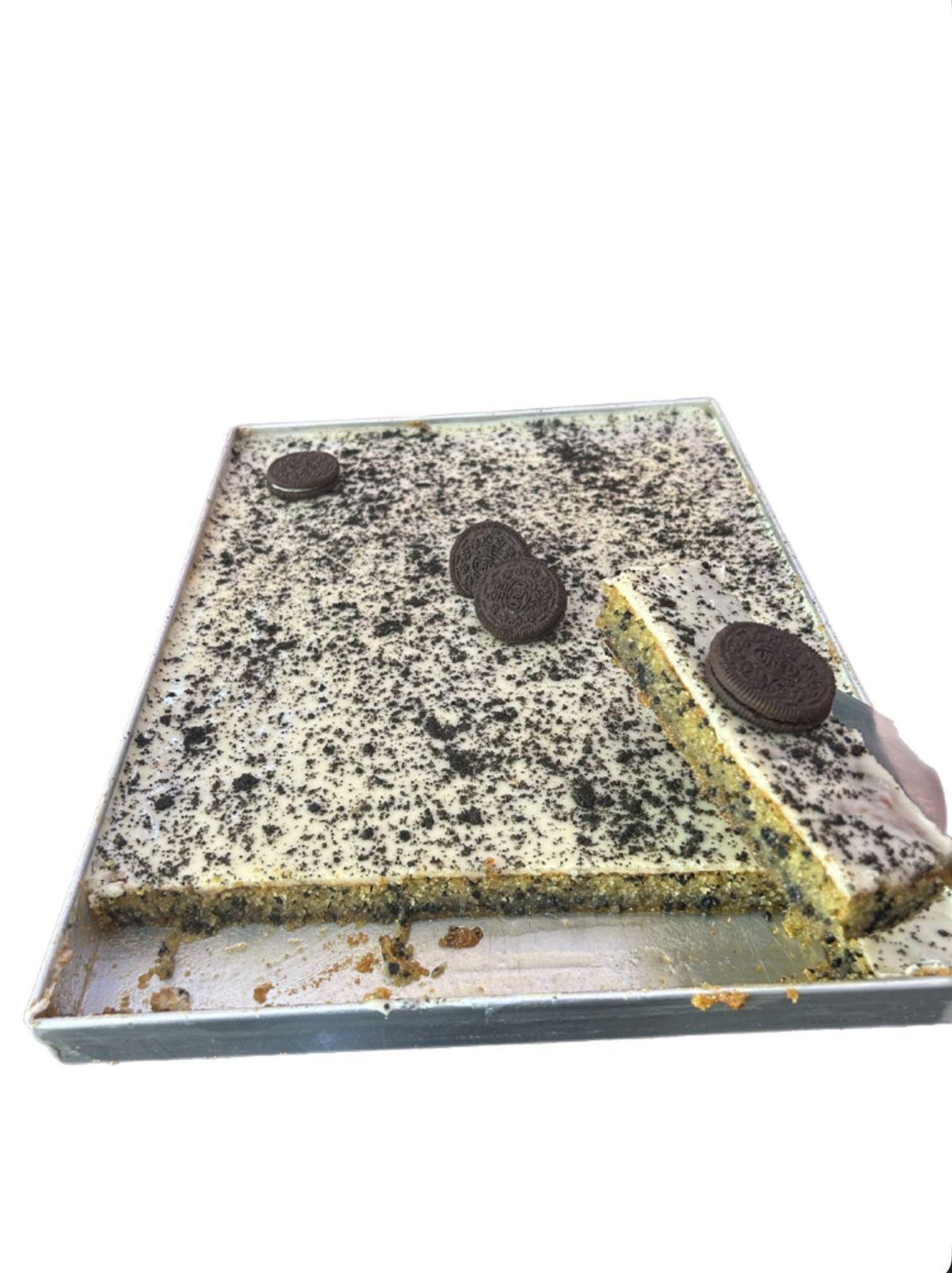 Oreo Basbousa