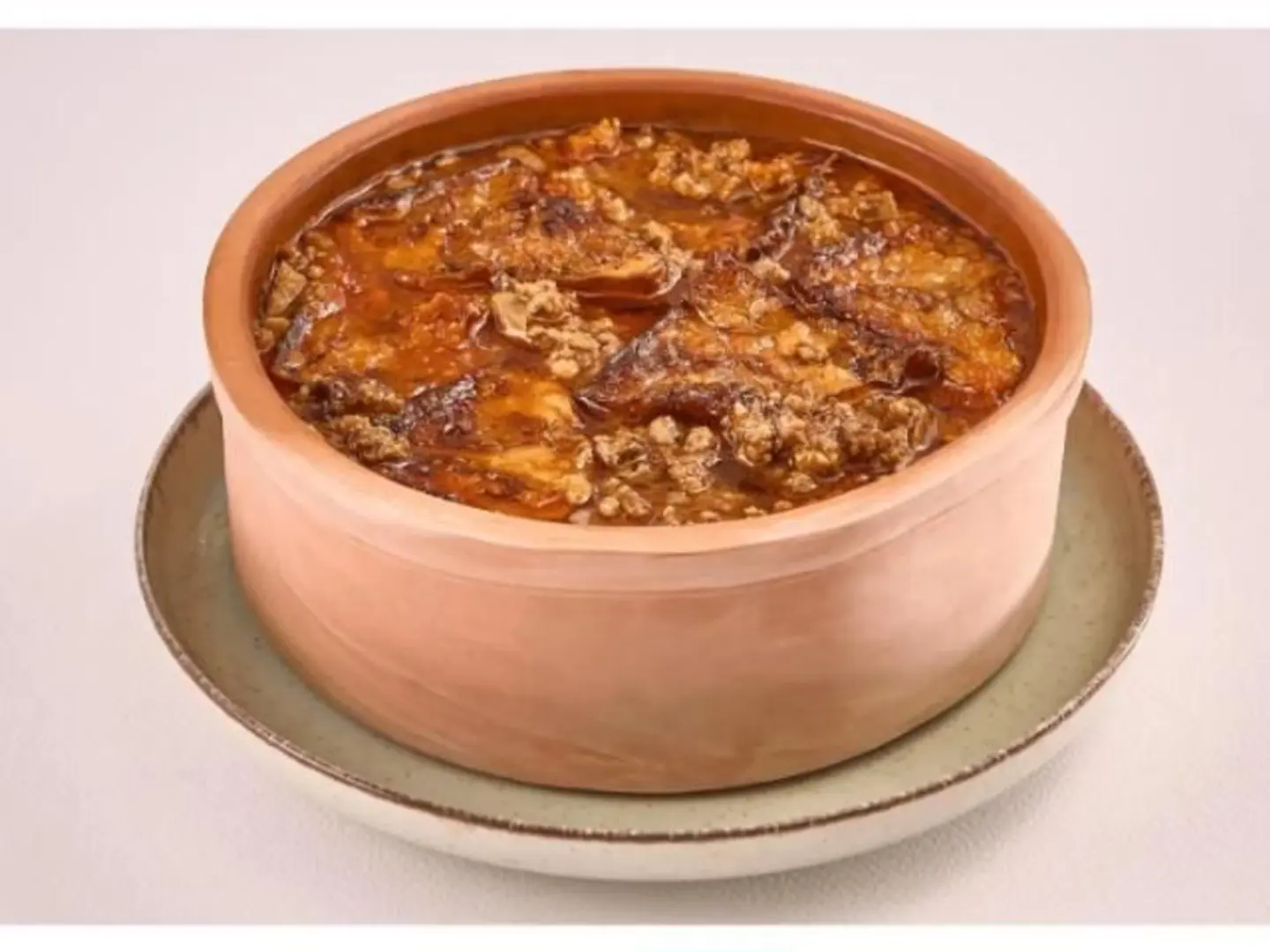 طاجن مسقعة باللحمة