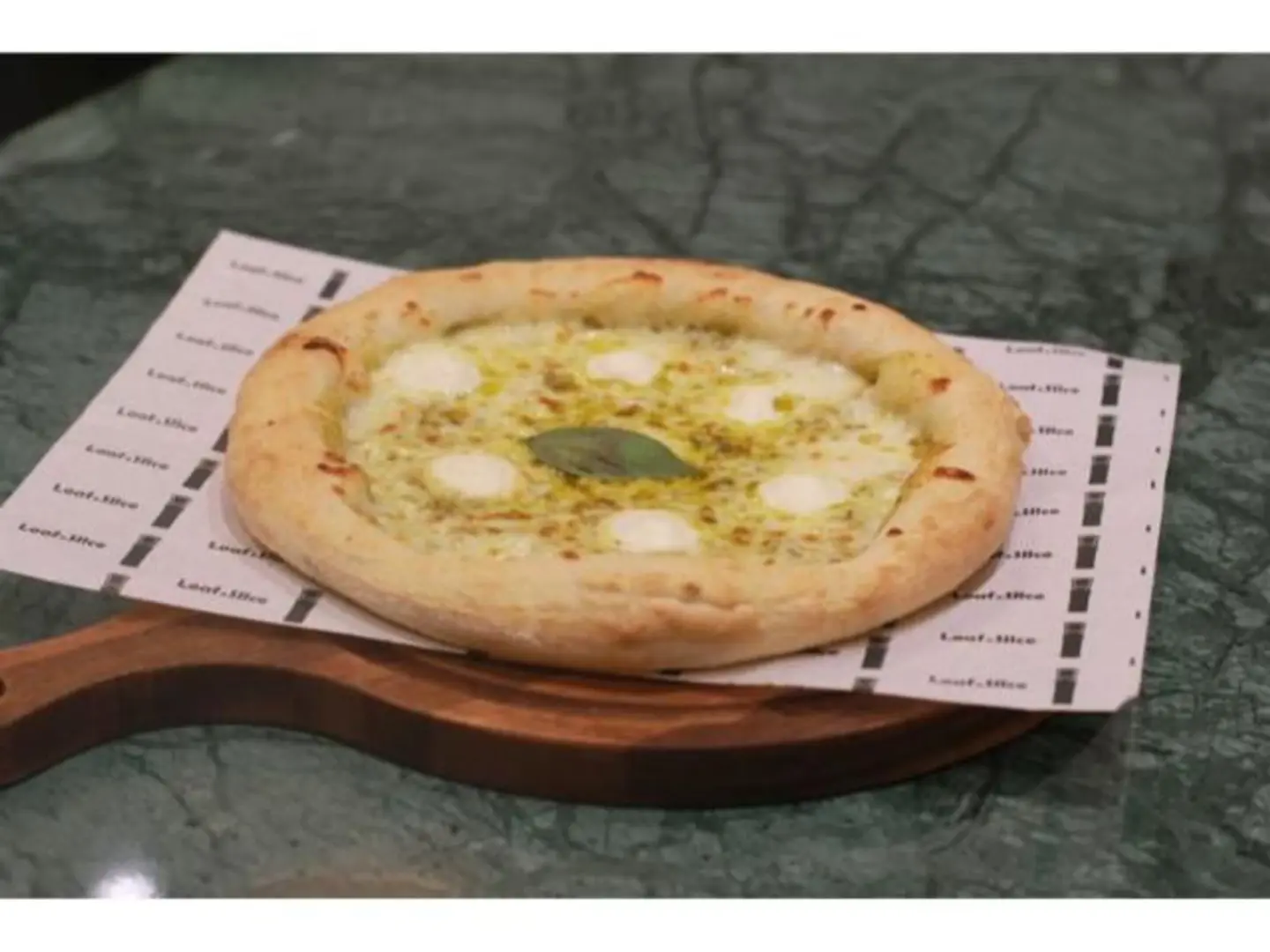 Halloumi Pesto Pizza