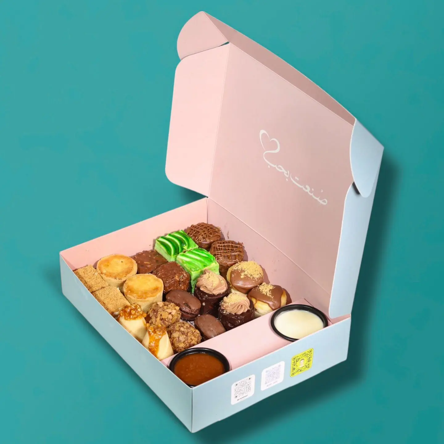 20 Pieces Of Assorted French Desserts