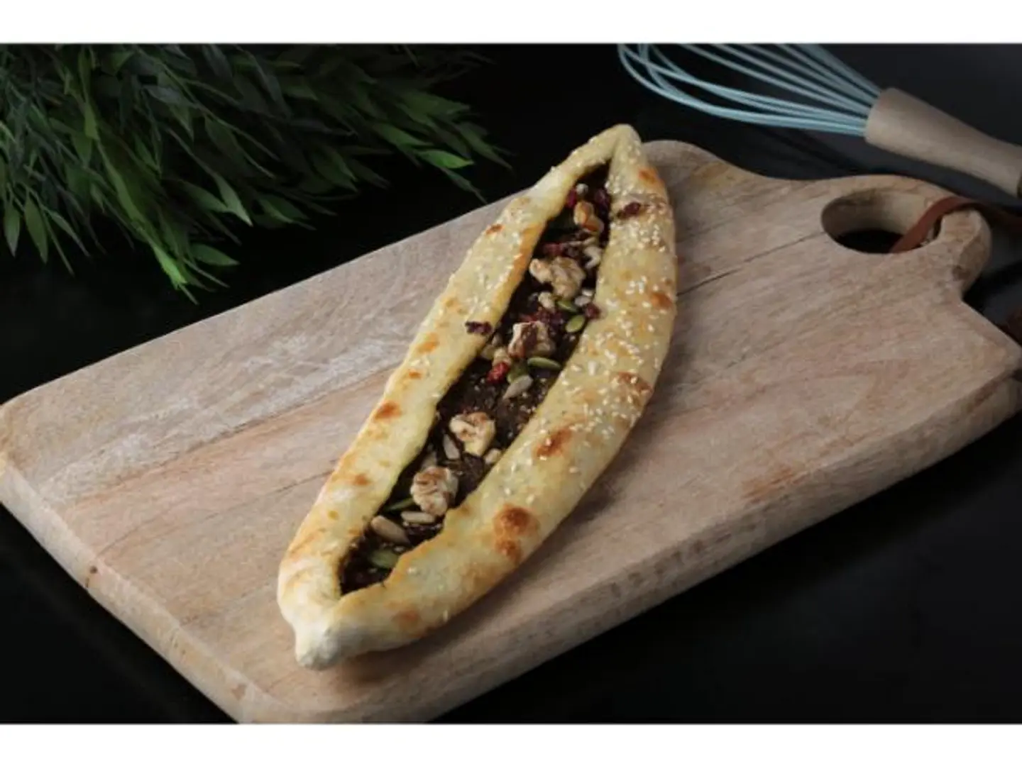 Zatar Pie With Nuts
