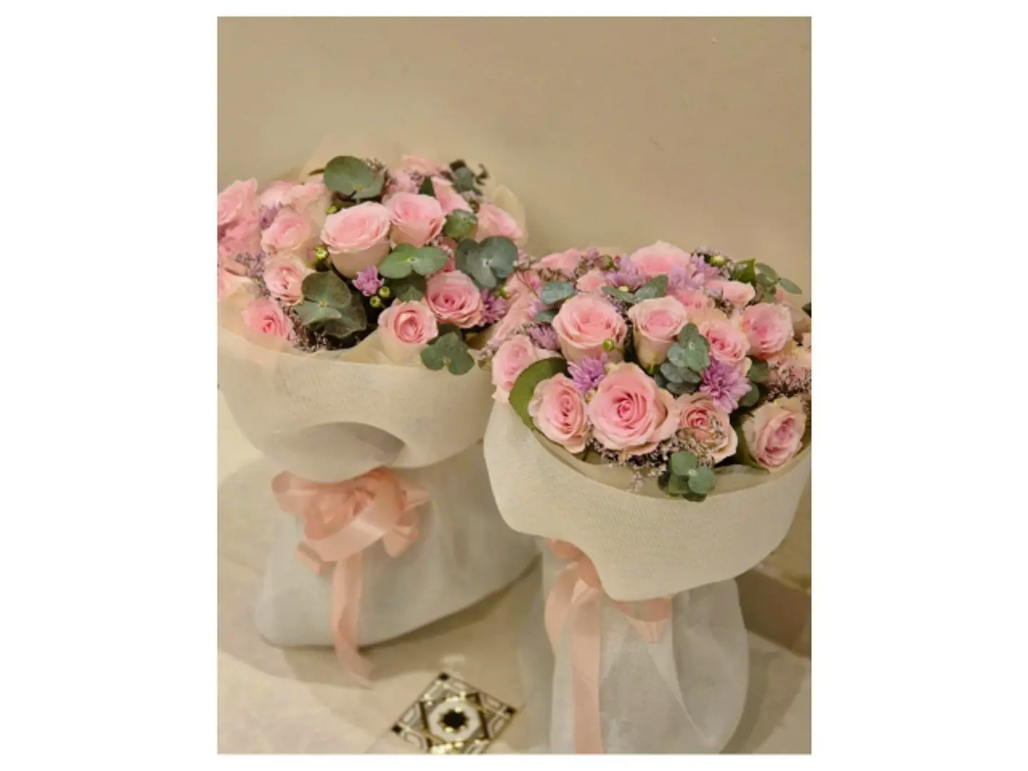 ٢٨- باقتين توأم